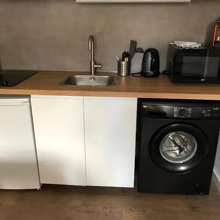 Appartement 25bdt R+1d *